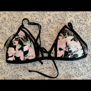 Target triangle mesh bikini top